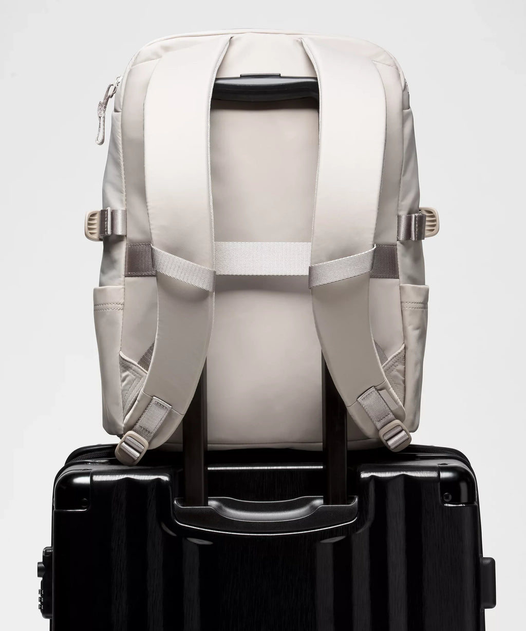 New Crew Backpack 22L